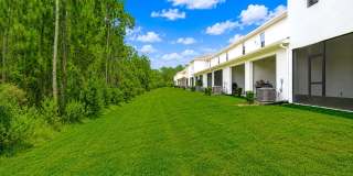 Like-New End-Unit 3 Bedroom Townhome Gallery 49