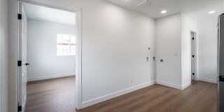 745-1/2 W 106th Street 745-1/2 W 106th Street Gallery 9