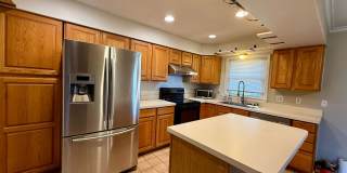 3 Bedroom with basement! Gallery 7