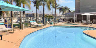 Harborside Marina Bay Gallery 18