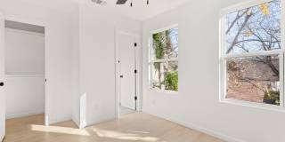 1005 Essex St Gallery 10