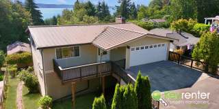 Versatile 5 Bedroom Retreat with Office and Outdoor Living in Burien Gallery 1