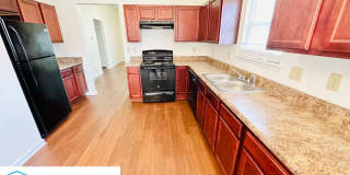 1314 Crosstown Court Gallery 4