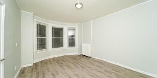 139 North Pine Avenue Gallery 13
