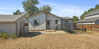 2 Bed/1 Bath Close to Buckley Space Force Gallery 21