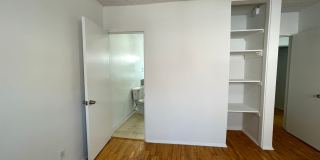 13952 Moorpark St. Gallery 28
