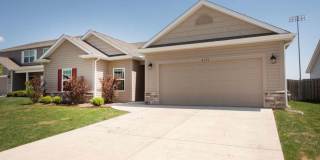 Beautiful Ranch Home with Open Floor Plan, Private Backyard & Luxurious Primary Suite Gallery 1