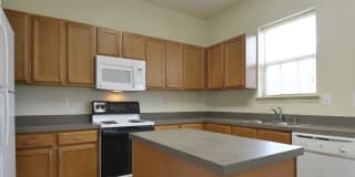 Pointe at Manorgreen Townhomes Gallery 3