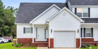 13 Cypress Lane - 3 Bedrooms., 2.5 Bathrooms - Cypress Pointe Townhomes - Richmond Hill Gallery 1