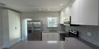 1325 Northwest 11th Court Gallery 5