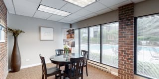 The Pointe Gallery 8