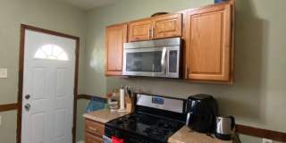 AVAILABLE AUGUST  - Traditional 3+ Bedroom Home Located in Mt. Washington! Gallery 9