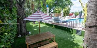 31 SW 6th St Gallery 10