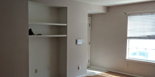 DTC Ground Floor 2 Bedroom 2 Bath Condo For Rent - Great Location and Amenities Gallery 5