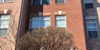 4 Story Arlington Home / With Garage Parking in Stellar Location! Gallery 1