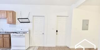 1900 South Throop Gallery 5