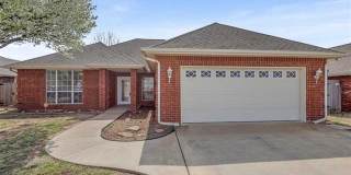 3705 Northeast Bradford Street Gallery 1