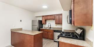 Oval Spring Apartments Gallery 17