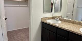DESERT SKY TOWNHOME WITH POOL! Gallery 6