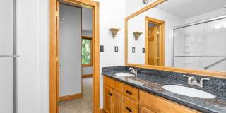 Pet Friendly Three Bedroom! Gallery 21