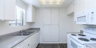 Spring Lakes Apartment Homes Gallery 37