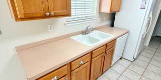 Nice 3 Bedroom Home For Rent - Includes Yard Service! Gallery 20