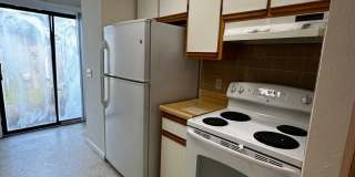 Available from May 15th.  2 Bedroom home with garage. Great Area and Location! Gallery 25