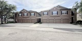 Spacious Townhome! Gallery 1