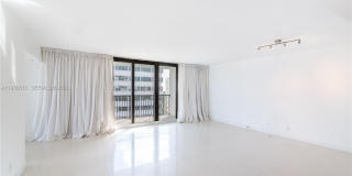 1800 Collins Ave Gallery 4