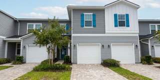 Luxury Townhome with Garage & Resort-Style Amenities in 32092 Gallery 1