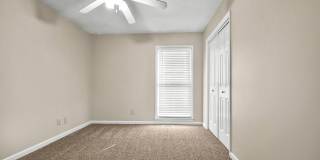 Ranch Home on Creek Lot! Gallery 15
