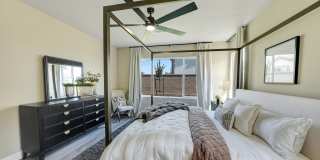 131 N Un St Gallery 16