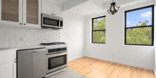 577 Madison St Apt 4A Gallery 1