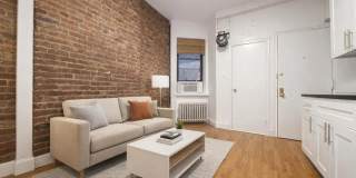 133 Avenue C Gallery 1