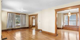 157 E. Oakland Ave. Gallery 6