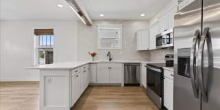 3 Bedroom 2 Bath Duplex For Rent in Historic Downtown Clarksville! Gallery 13