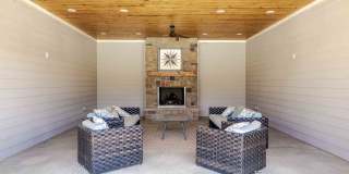 Sanctuary at Powell Place Gallery 17