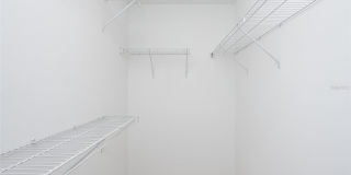 19261 ISADORA Gallery 21