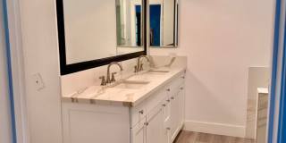 Gorgeous Encino Hills Home Gallery 31