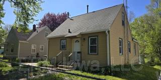 432 Gable Street Gallery 1