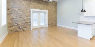 2047 North Hoyne Ave. Gallery 15