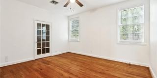 2410 GENTILLY Boulevard Gallery 2