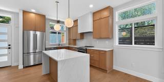 5237 37th Avenue Northeast#B Gallery 1