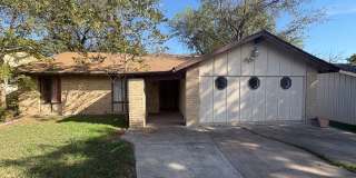 Lovely home for lease in North Austin! Come see!! Gallery 1