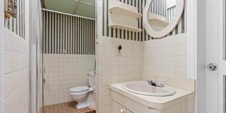 1725 N Lakeside Drive Gallery 23