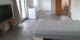 200 South Pipestone Lane Gallery 1