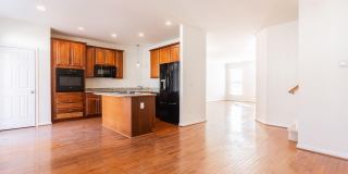 15675 WILLIAM BAYLISS Court Gallery 11