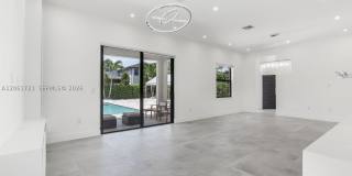 8900 NW 161st Ter Gallery 24