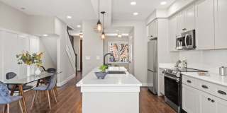 Newly Renovated Rowhome in Capitol Hill 4BR 3Bath Gallery 15