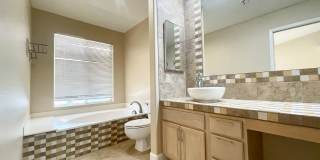 AVAILABLE NOW!!! GORGEOUS 3 Bedroom/2.5 Bathroom POOL Home Oasis Awaits in Regency Estates!! Gallery 20
